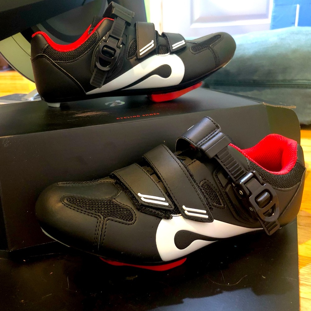 PELOTON cycling shoes size EU 40 barely used